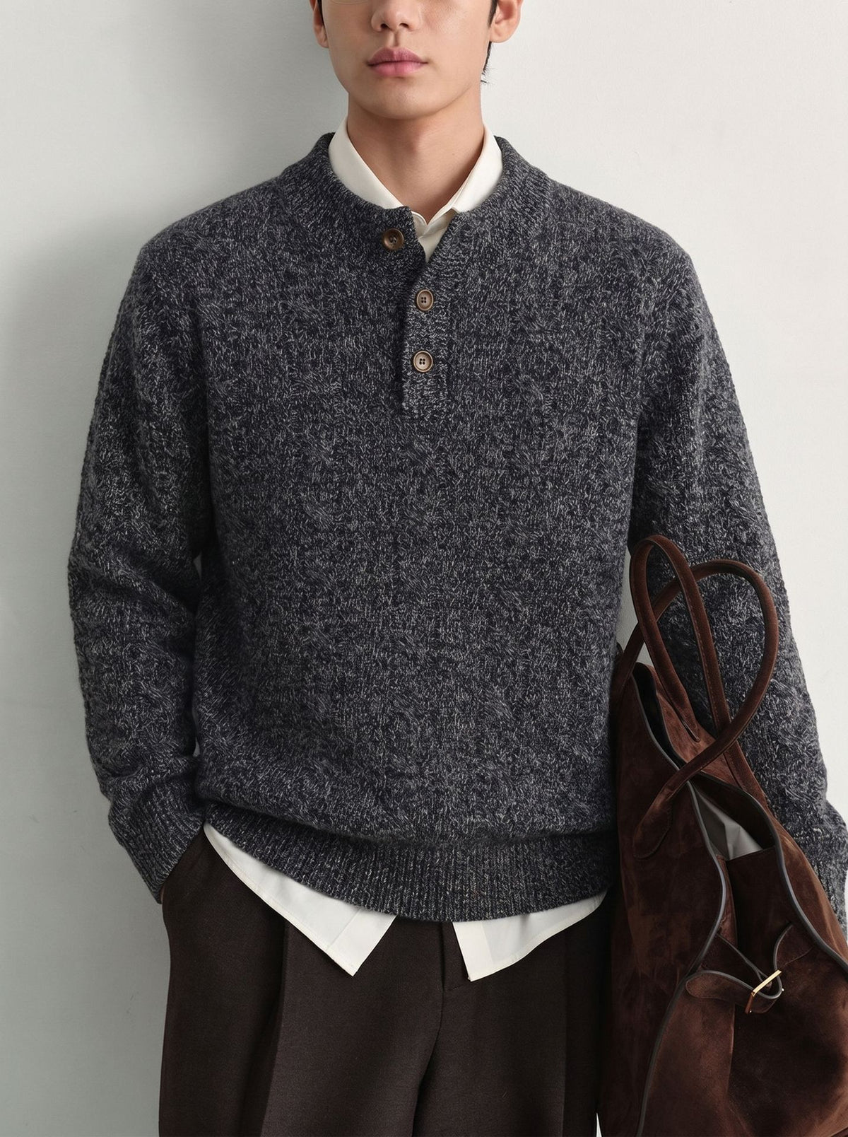 Round neck loose sweater for men
