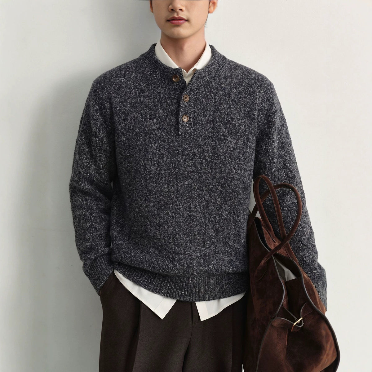 Round neck loose sweater for men