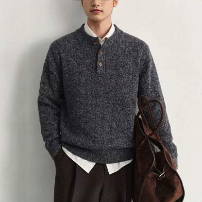 Round neck loose sweater for men
