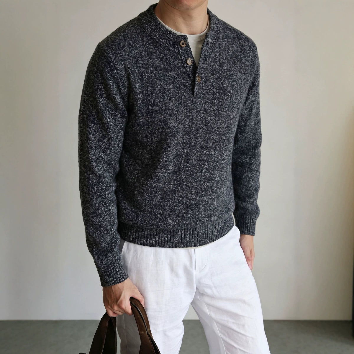 Round neck loose sweater for men